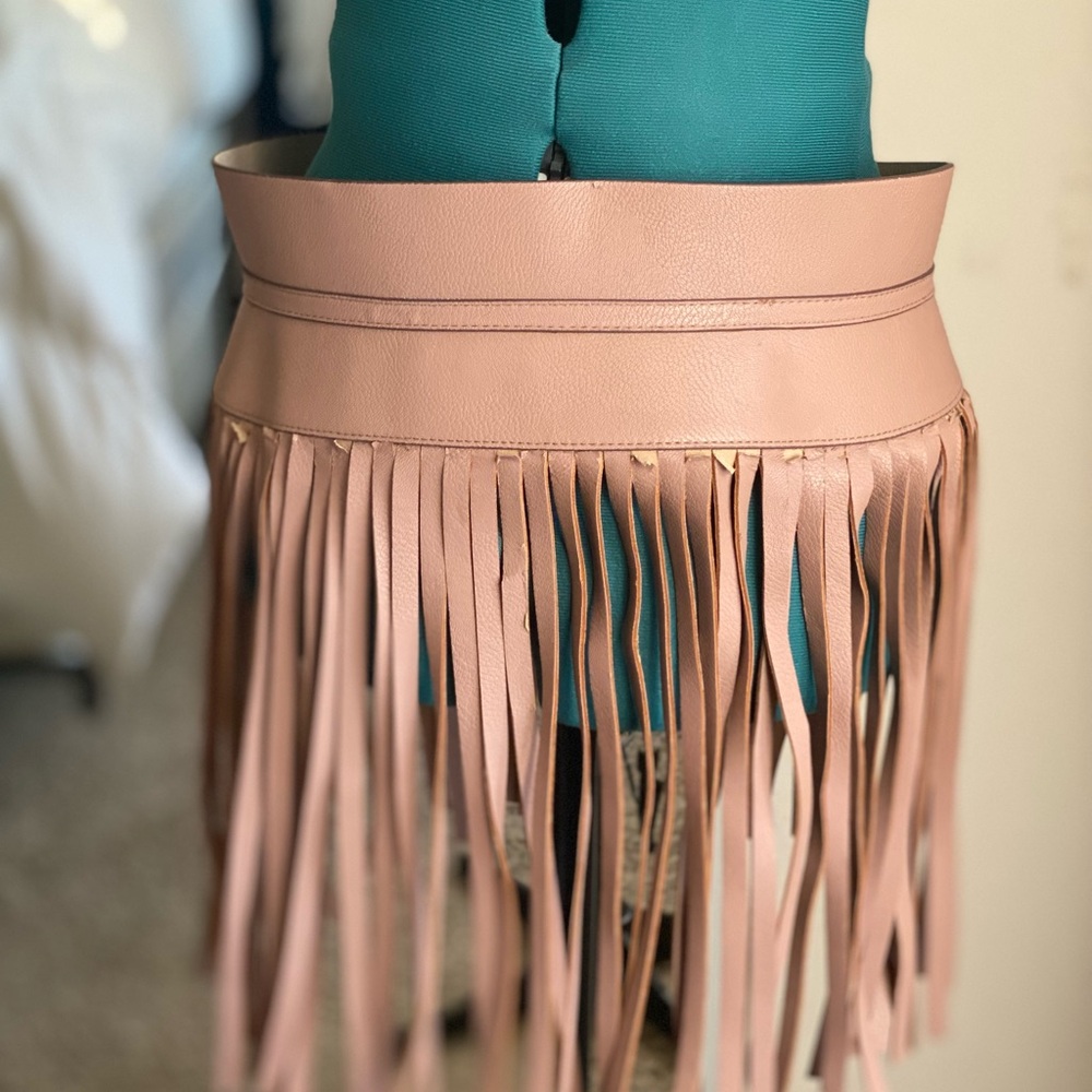 NWT BCBGMAXAZRIA COACHELLA BEIGE FRINGE BOHO HIPPIE BELT L - Picture 3 of 10